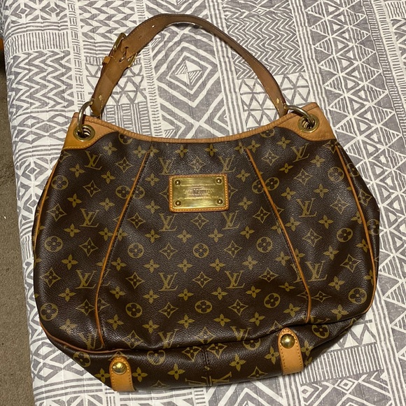 Louis Vuitton Galliera MM - Picture 2 of 10